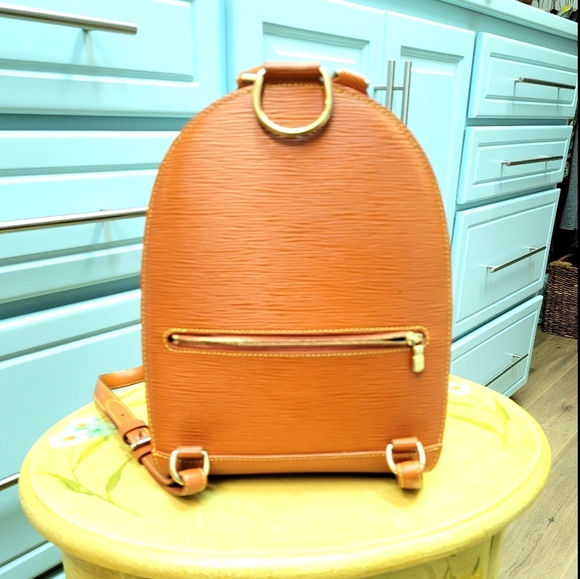 LV Epi Texture Backpack 1999 - Picture 2 of 11